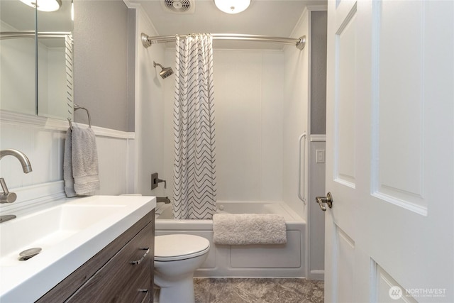 515 S Division St, Walla Walla, WA 99362 - bathroom featuring vanity and shower / tub combo with curtain