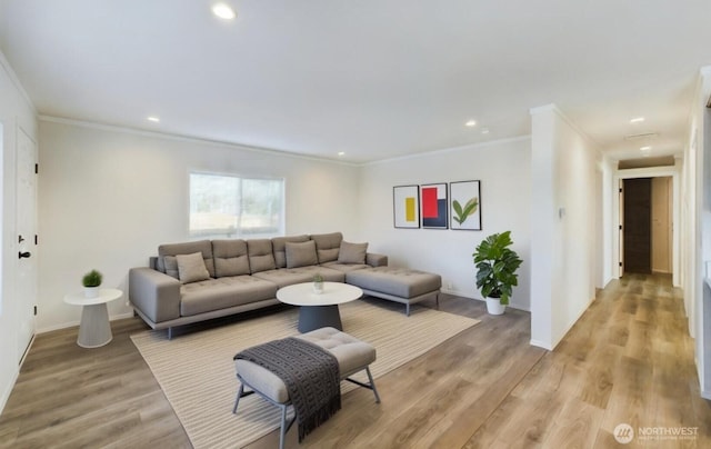 704 N 3rd St, Westport, WA 98595 - living area with ornamental molding, baseboards, light wood-style floors, and recessed lighting