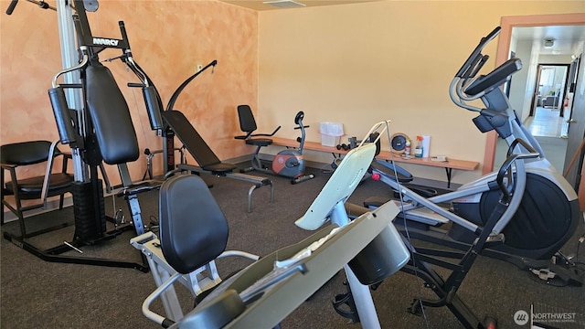 1402 22nd St NE Unit 252, Auburn, WA 98002 - view of workout area