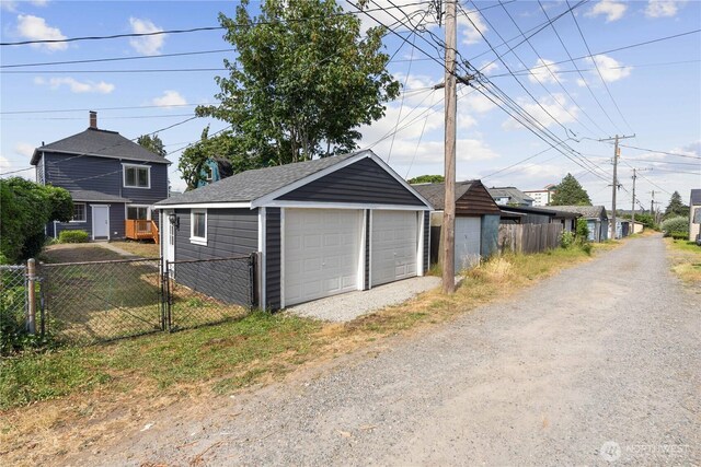 422 S Wright Ave, Tacoma, WA 98418 - view of detached garage