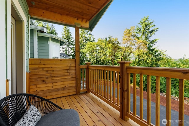 17765 25th Ave NE, Shoreline, WA 98155 - view of wooden deck