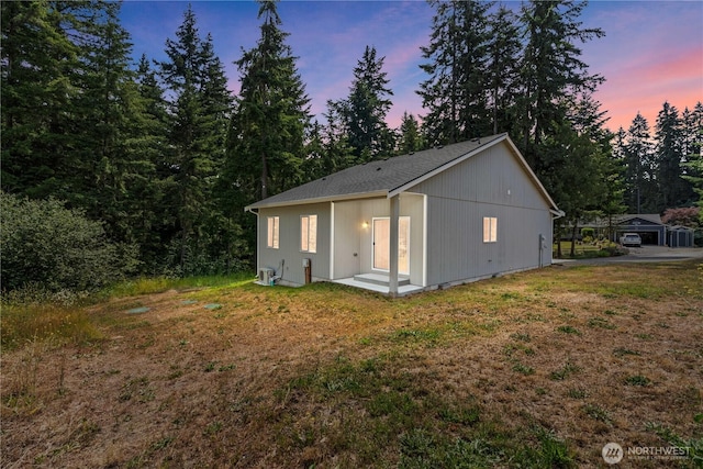 17621 Vine Ln SE, Yelm, WA 98597 - view of front of home with a yard