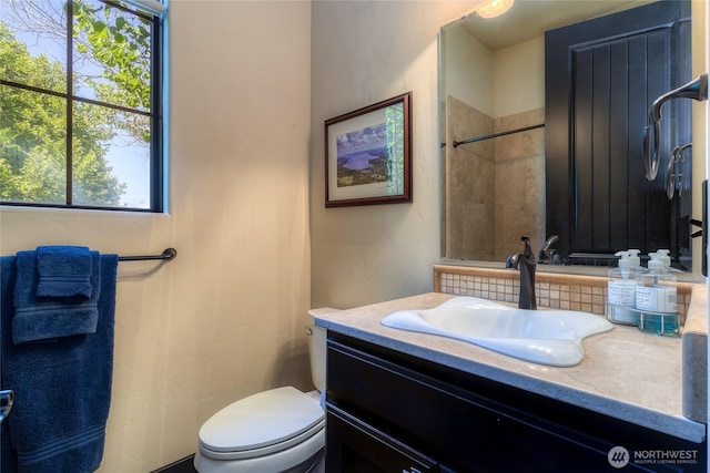 2316 Ridgeview Rd, Walla Walla, WA 99362 - bathroom with vanity and a shower