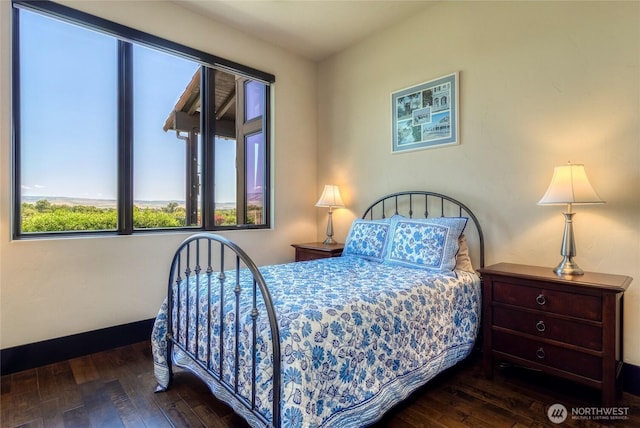 2316 Ridgeview Rd, Walla Walla, WA 99362 - bedroom featuring hardwood / wood-style floors and baseboards