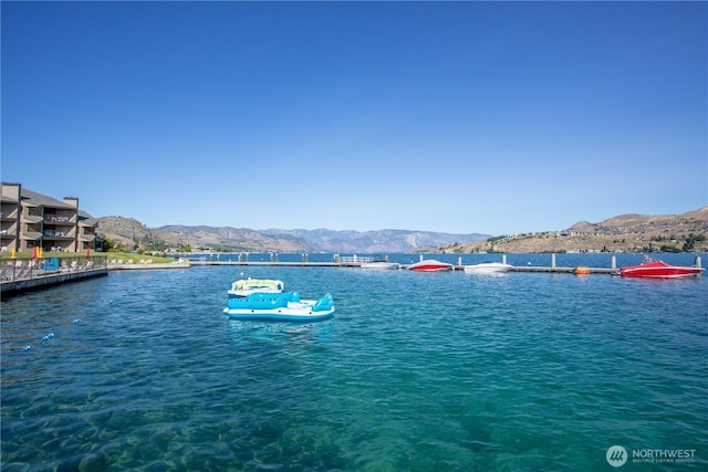 103 N Park St Unit 341, Chelan, WA 98816 - water view with mountains