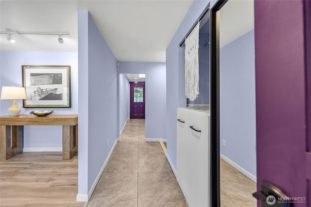 2463 74th Ave SE, Mercer Island, WA 98040 - hall featuring baseboards