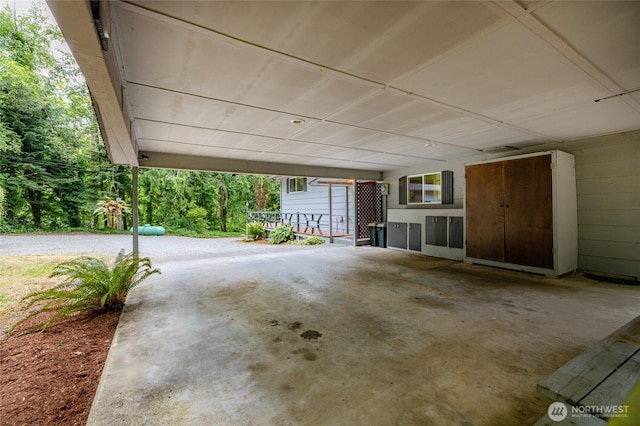 7823 Parker Rd, Sedro Woolley, WA 98284 - view of patio / terrace featuring a carport