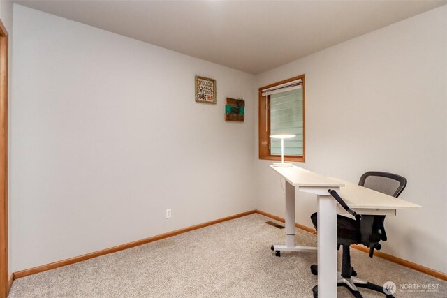 6002 35th Way SE, Auburn, WA 98092 - carpeted office featuring baseboards