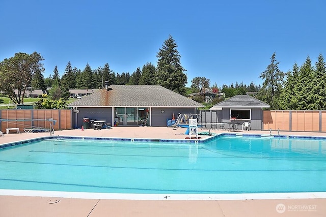 2568 Myra Pl, Langley, WA 98260 - community pool with a patio area