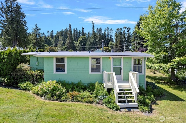967 High Rd, Camano Island, WA 98282 - view of front of property featuring a front lawn