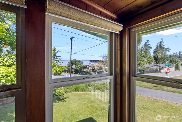 967 High Rd, Camano Island, WA 98282 - detailed view