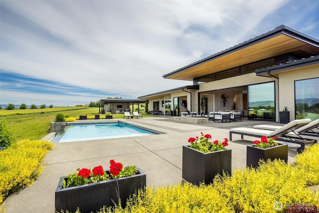 335 Brickwood Dr, Walla Walla, WA 99362 - swimming pool featuring a patio