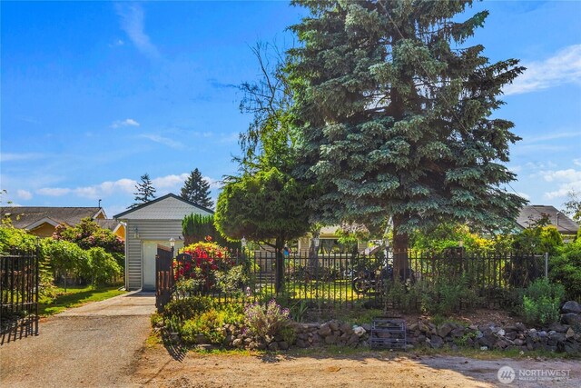 12421 2nd Ave S, Seattle, WA 98168 - view of yard