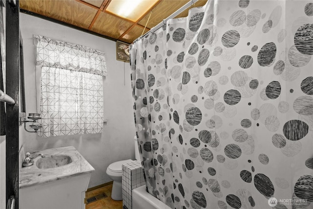 3626 E J St, Tacoma, WA 98404 - bathroom featuring vanity and shower / bath combo with shower curtain
