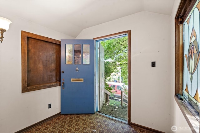 3626 E J St, Tacoma, WA 98404 - entrance foyer featuring vaulted ceiling