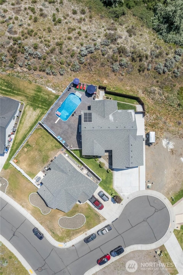 550 N Sparrow Ln, Moses Lake, WA 98837 - bird's eye view of a pool