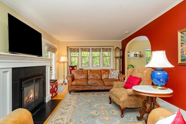 1833 3rd Ave, Kirkland, WA 98033 - living area with crown molding, a fireplace with flush hearth, and wood finished floors