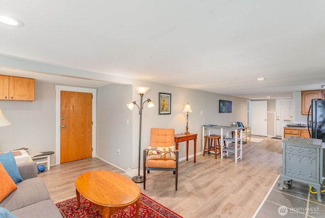 1833 3rd Ave, Kirkland, WA 98033 - living area featuring light wood-type flooring and recessed lighting