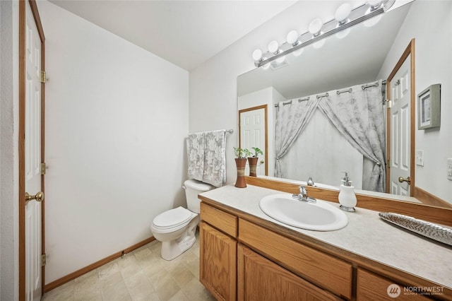 2427 Bellanca Ct, East Wenatchee, WA 98802 - bathroom with vanity and curtained shower