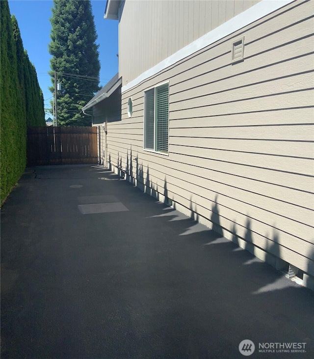 3328 Pennsylvania, Longview, WA 98632 - view of patio / terrace