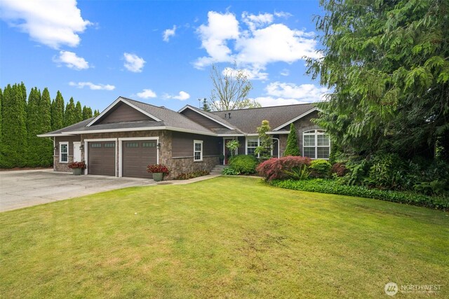 804 S Park Ct, Lynden, WA 98264 - ranch-style home with a garage, concrete driveway, and a front yard