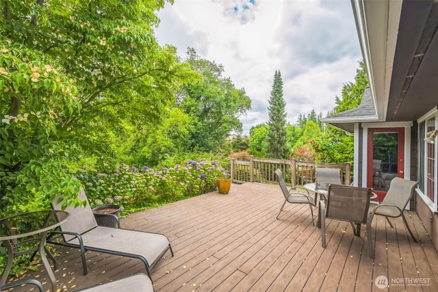 804 S Park Ct, Lynden, WA 98264 - wooden deck with outdoor dining area