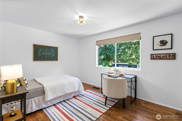 15052 253rd Ave SE, Issaquah, WA 98027 - bedroom featuring wood finished floors