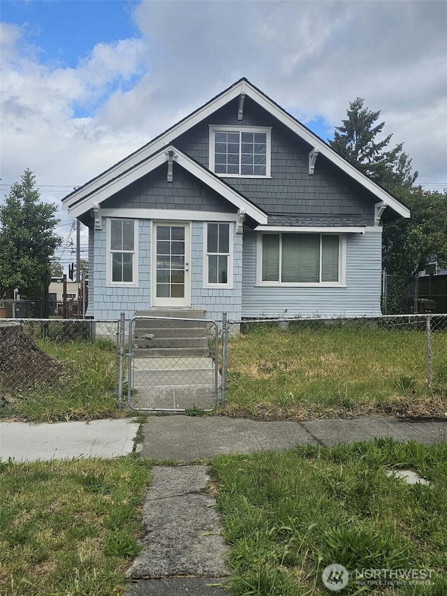 1315 S L St, Tacoma, WA 98405 - view of front of house featuring a gate and a fenced front yard