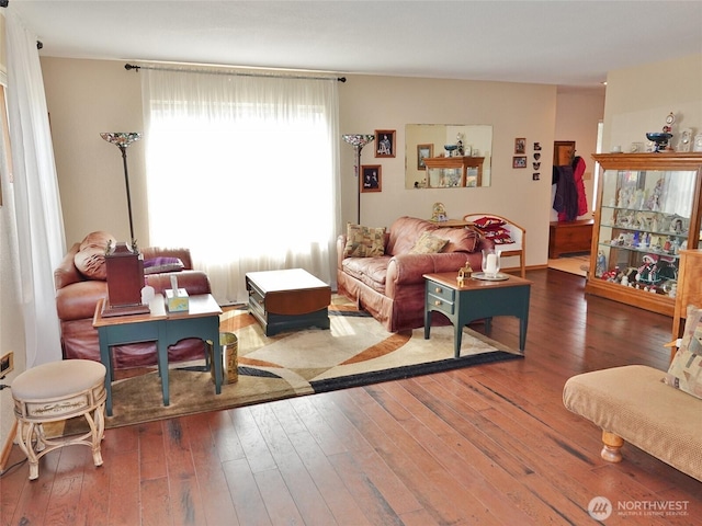 801 Hassalo Ave SE, Ocean Shores, WA 98569 - living area featuring hardwood / wood-style floors