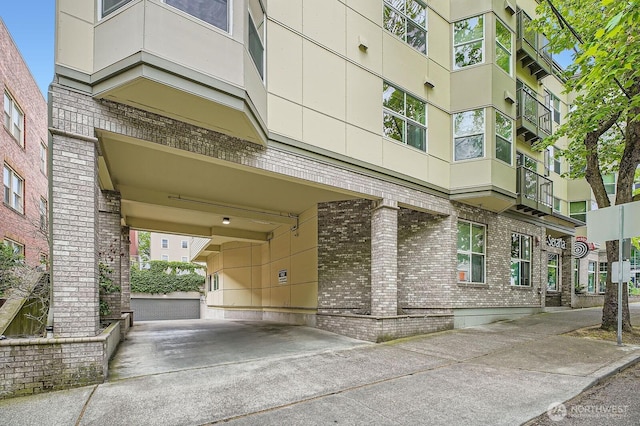 621 5th Ave N Unit 306, Seattle, WA 98109 - view of apartment building / complex