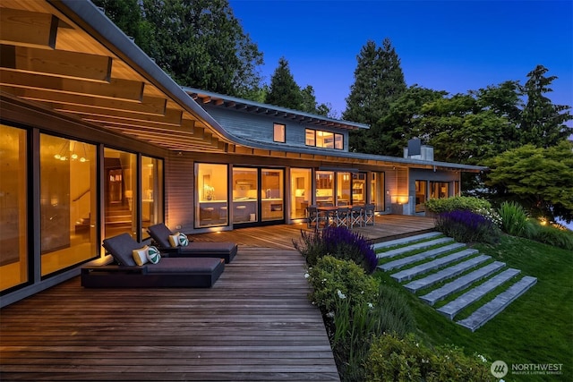 7964 E Mercer Way, Mercer Island, WA 98040 - back of property with a deck