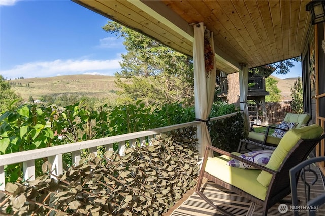 111 Norfolk Rd, Winthrop, WA 98862 - view of balcony