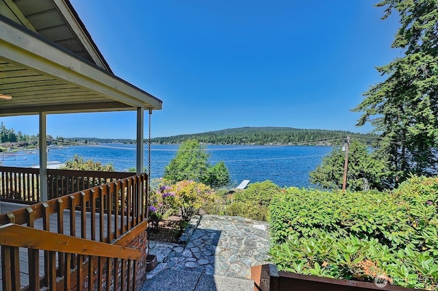 2781 Lake Whatcom Blvd, Bellingham, WA 98229 - water view