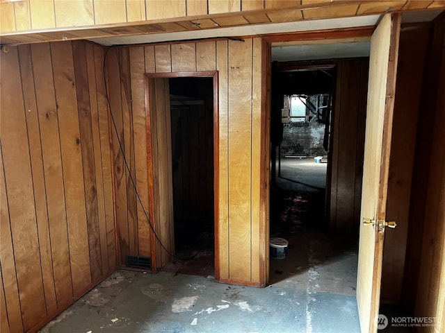 2405 Elmway, Okanogan, WA 98840 - hallway with wooden walls