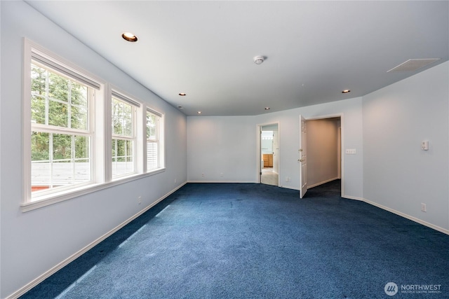 2800 Cliff St, Port Townsend, WA 98368 - unfurnished room with dark carpet, recessed lighting, and a smoke detector