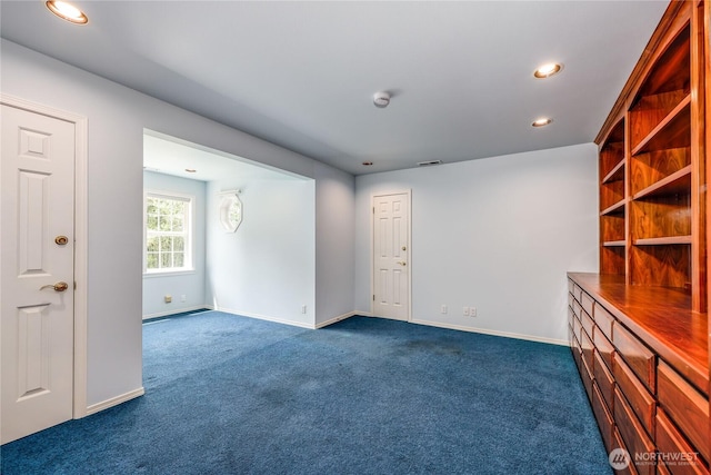 2800 Cliff St, Port Townsend, WA 98368 - empty room featuring dark carpet and recessed lighting