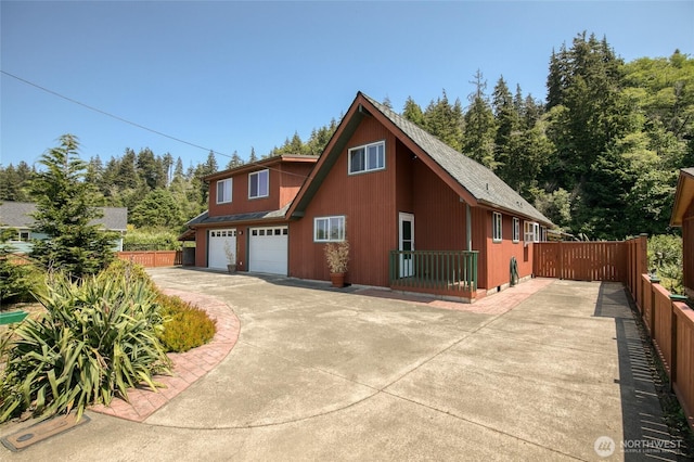 1211 E Market St, Aberdeen, WA 98520 - view of front of home featuring driveway