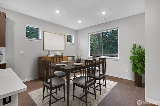 2605 S 7th Way, Ridgefield, WA 98642 - dining room with wood finished floors, healthy amount of natural light, recessed lighting, and baseboards