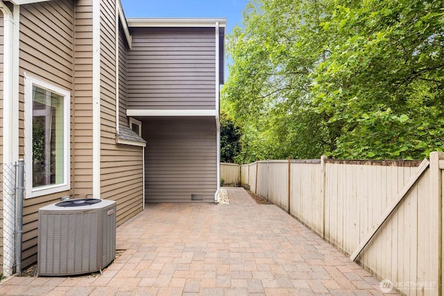 4213 249th Ct SE, Sammamish, WA 98029 - fenced backyard featuring a patio area