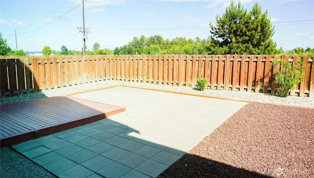 21502 51st Ave S Unit 44, Kent, WA 98032 - fenced backyard with a patio area