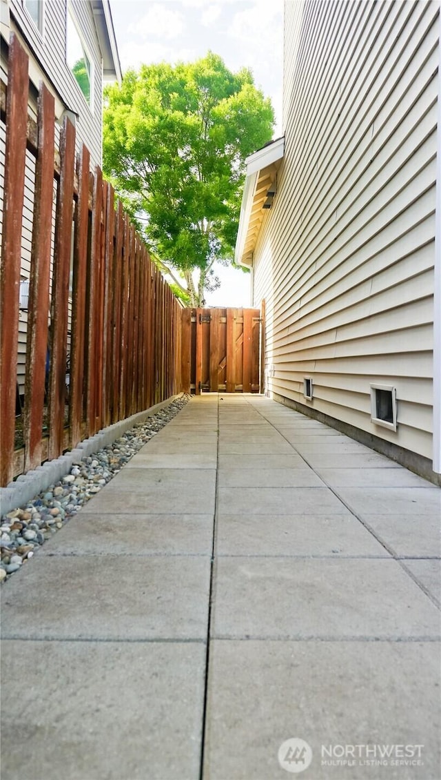 21502 51st Ave S Unit 44, Kent, WA 98032 - view of patio / terrace