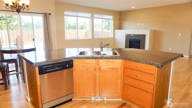 21502 51st Ave S Unit 44, Kent, WA 98032 - kitchen featuring dishwasher, light wood-style floors, open floor plan, a chandelier, and recessed lighting