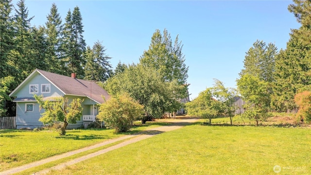 7029 Riverview Rd, Snohomish, WA 98290 - view of green lawn with driveway