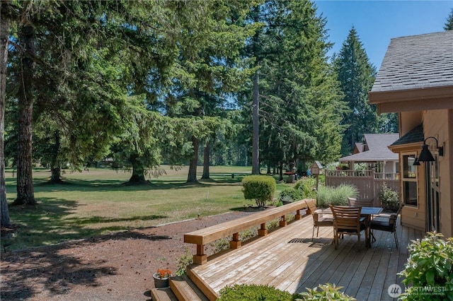 180N Mount Christie Dr, Hoodsport, WA 98548 - deck with a yard