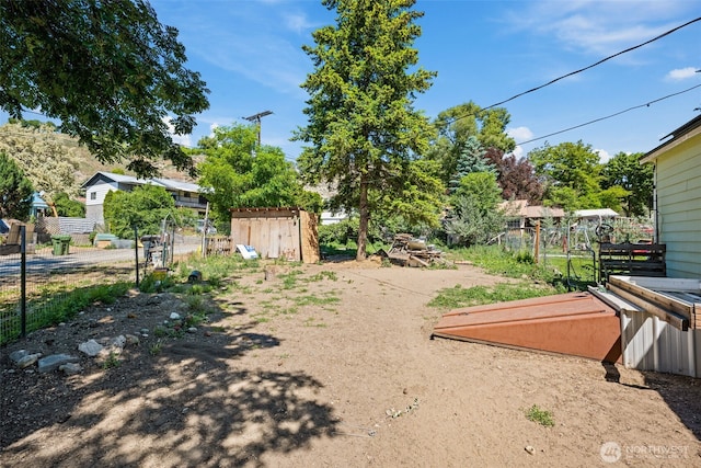 101 N Elm St N, Omak, WA 98841 - view of yard featuring a storage unit