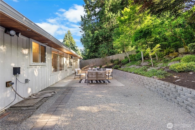 7979 NE 28th St, Medina, WA 98039 - view of patio with outdoor dining area