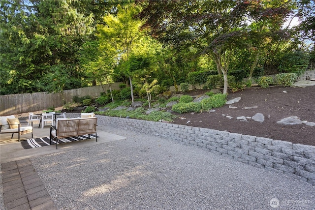 7979 NE 28th St, Medina, WA 98039 - view of patio / terrace