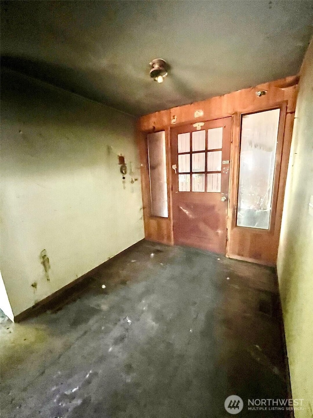 5072 View Rd, Langley, WA 98260 - empty room featuring concrete flooring