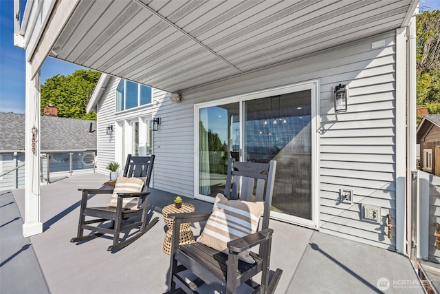 28440 Sound View Dr S, Des Moines, WA 98198 - view of patio