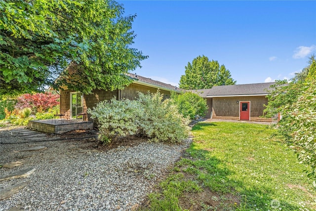3651 School St, Wenatchee, WA 98801 - back of property with a lawn
